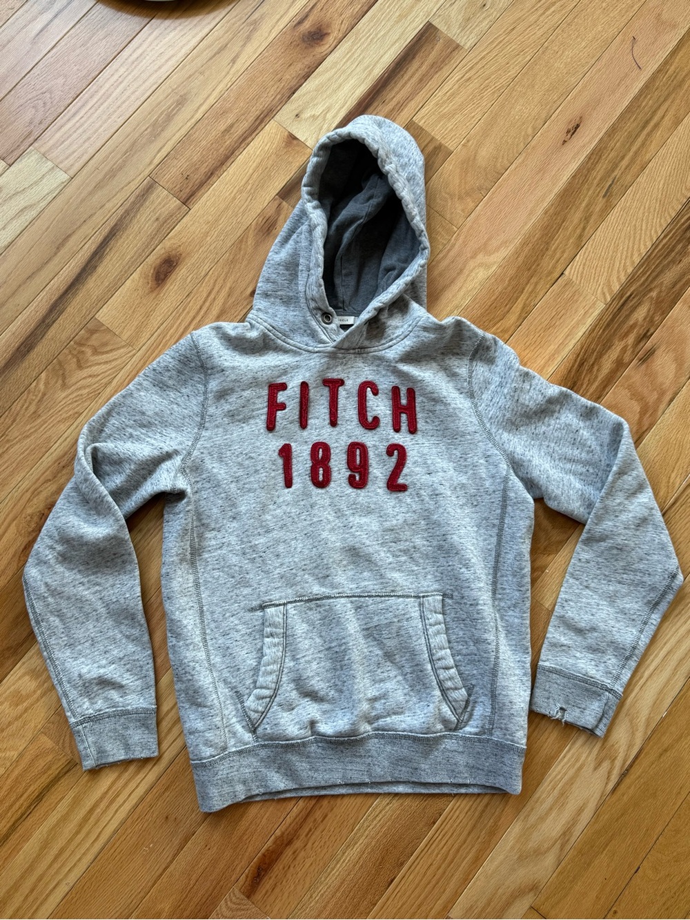 A&F size m men’s hoodie. Y2K style